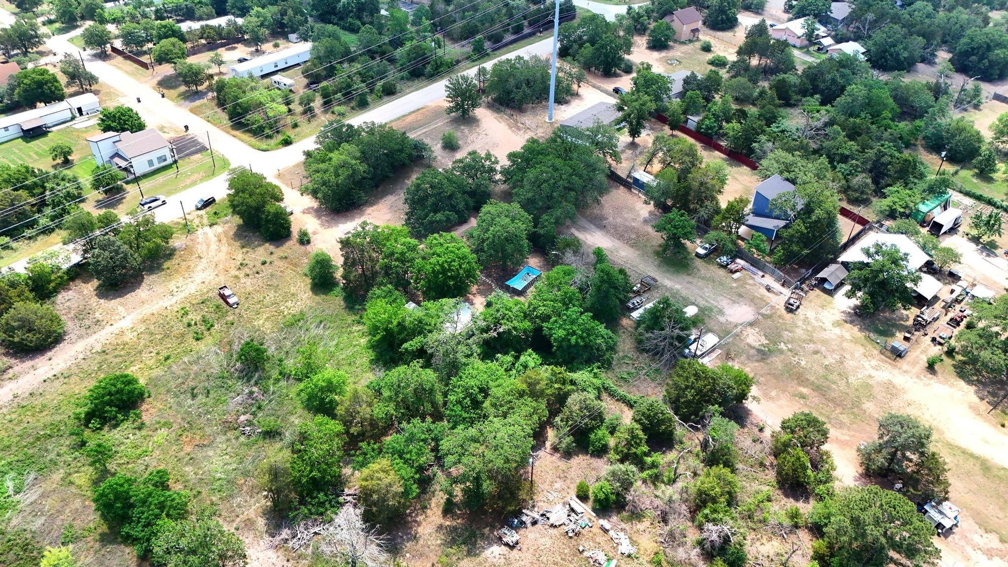 136 Shadow Oak Dr, Bastrop, TX 78602