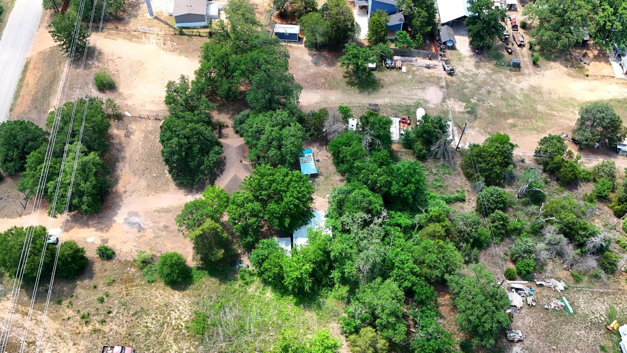 136 Shadow Oak Dr, Bastrop, TX 78602