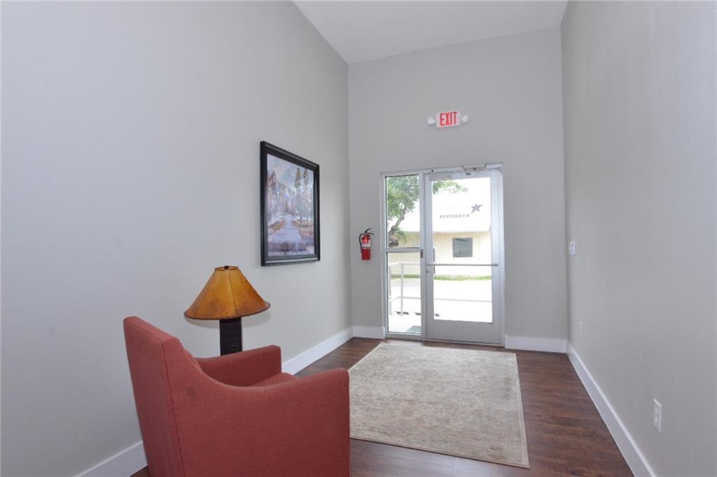 2440 E Hwy 290 Highway # E-2, Dripping Springs, TX 78620