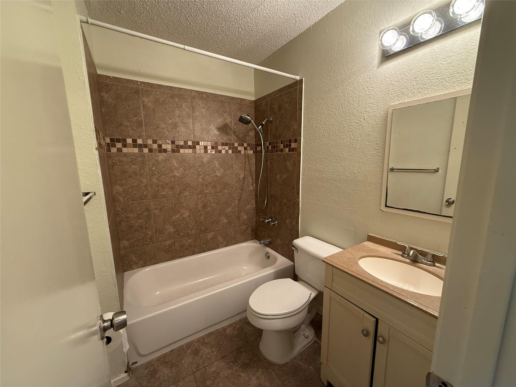 9810 Roxanna Dr # C, Austin, TX 78748