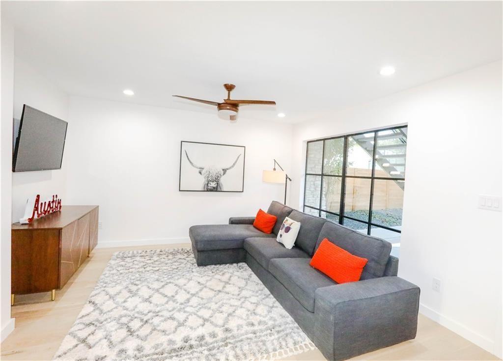 400 E 30th St # 101, Austin, TX 78705