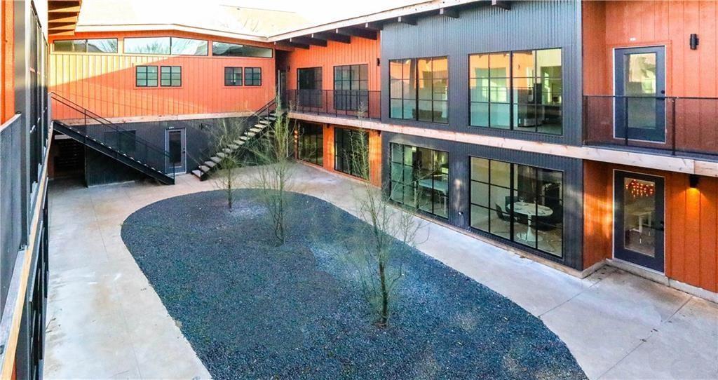 400 E 30th St # 101, Austin, TX 78705