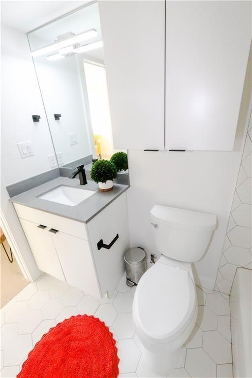 400 E 30th St # 101, Austin, TX 78705