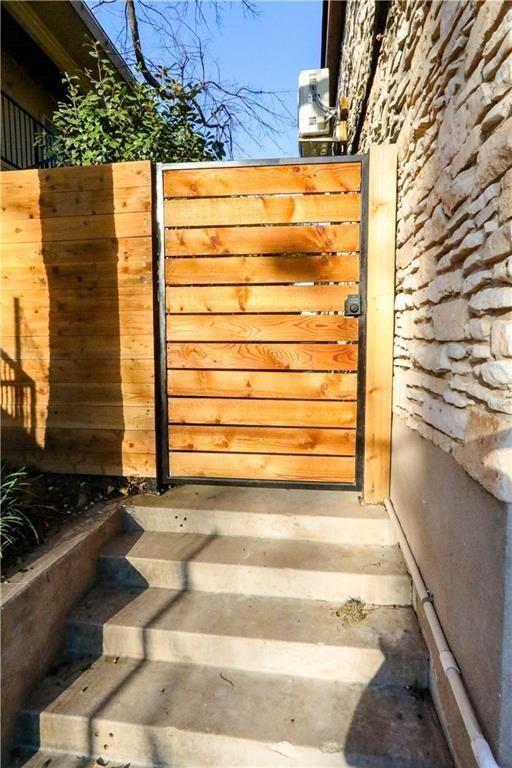 400 E 30th St # 101, Austin, TX 78705