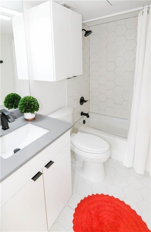 400 E 30th St # 101, Austin, TX 78705