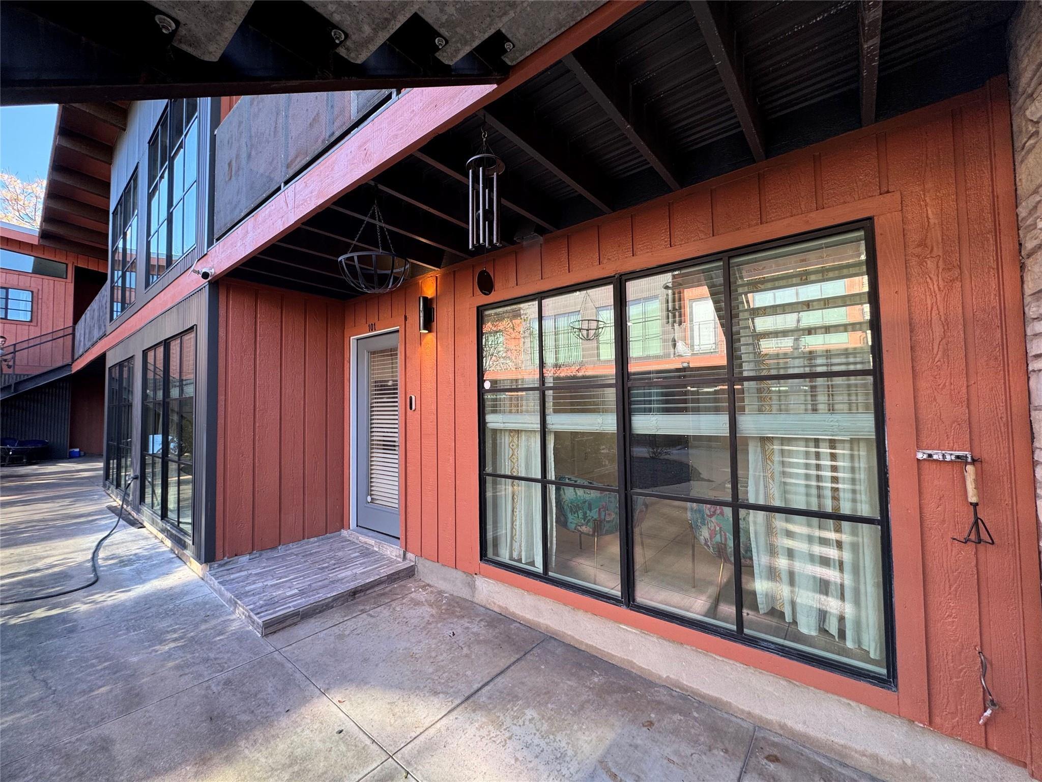 400 E 30th St # 101, Austin, TX 78705