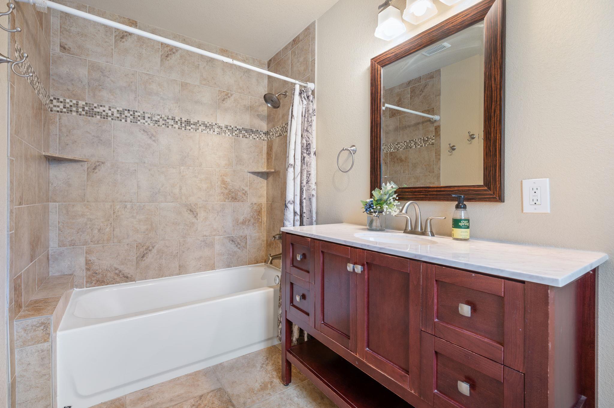 3811 Byron Dr, Austin, TX 78704