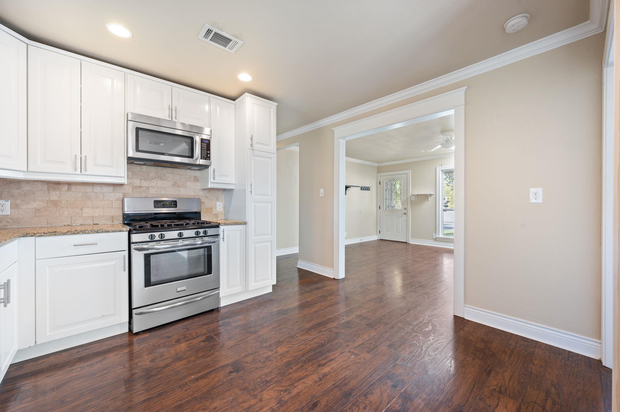 3811 Byron Dr, Austin, TX 78704