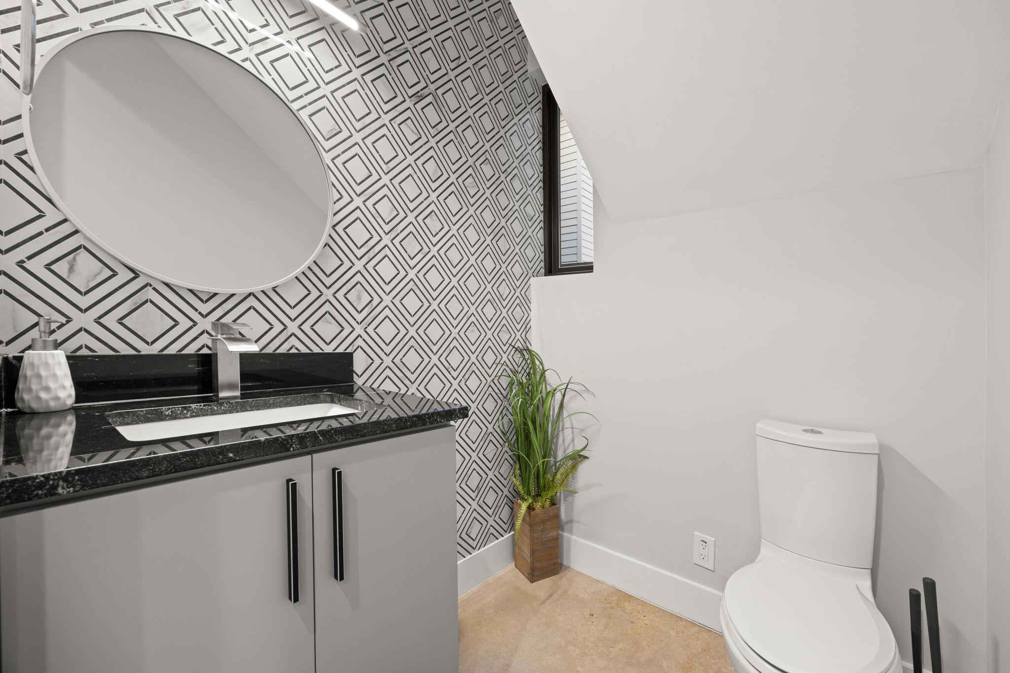 3610 Thompson St # 1, Austin, TX 78702