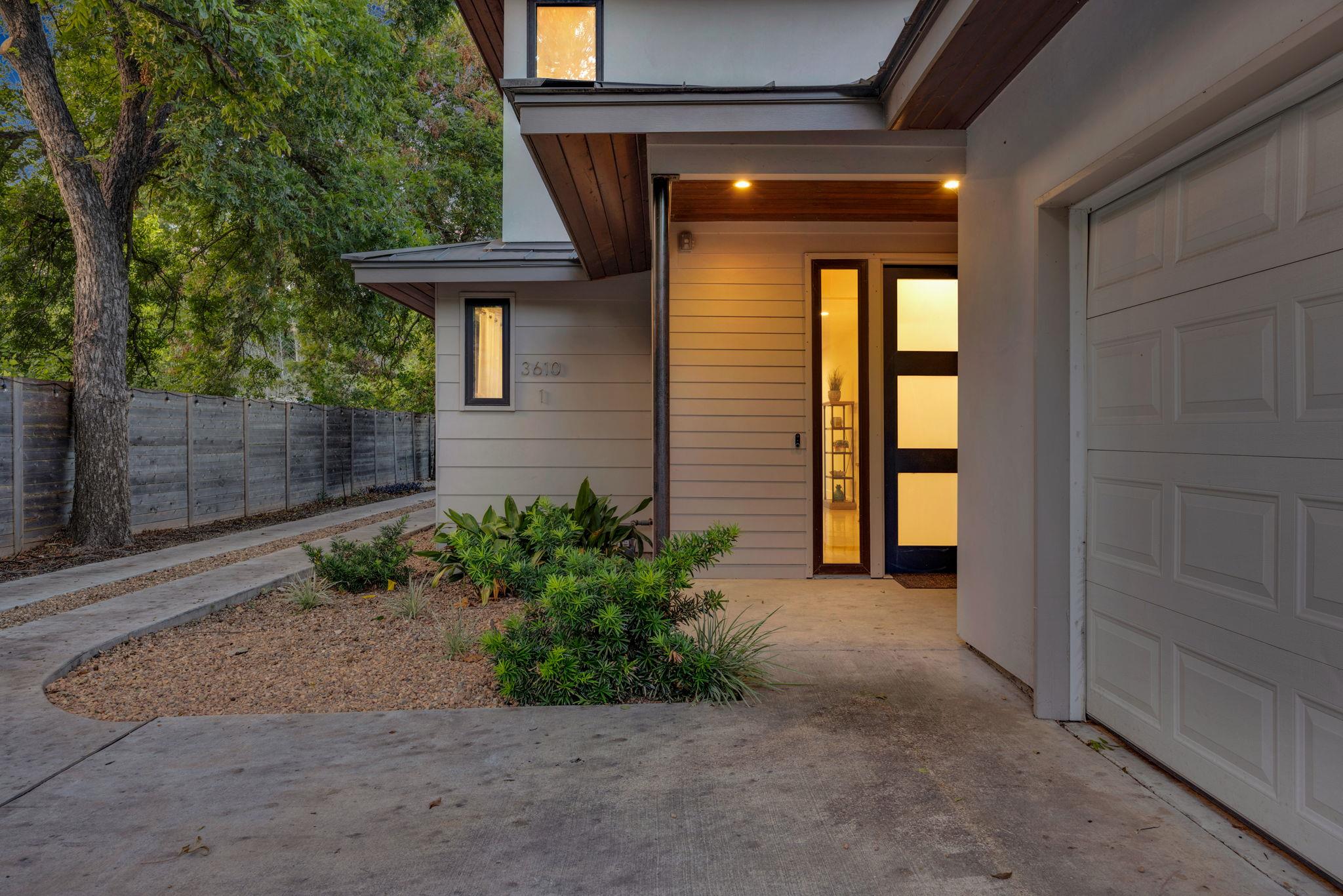 3610 Thompson St # 1, Austin, TX 78702