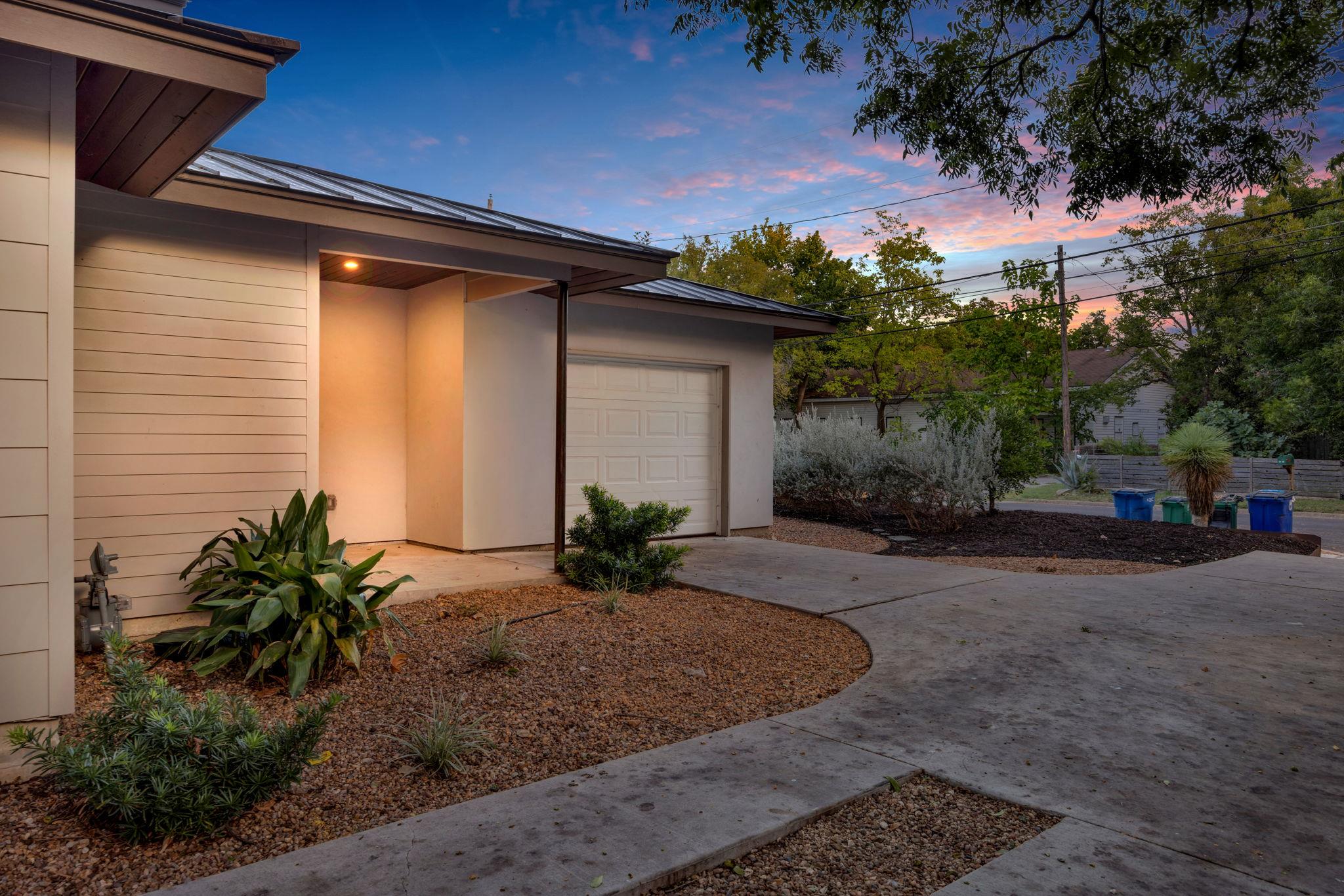 3610 Thompson St # 1, Austin, TX 78702