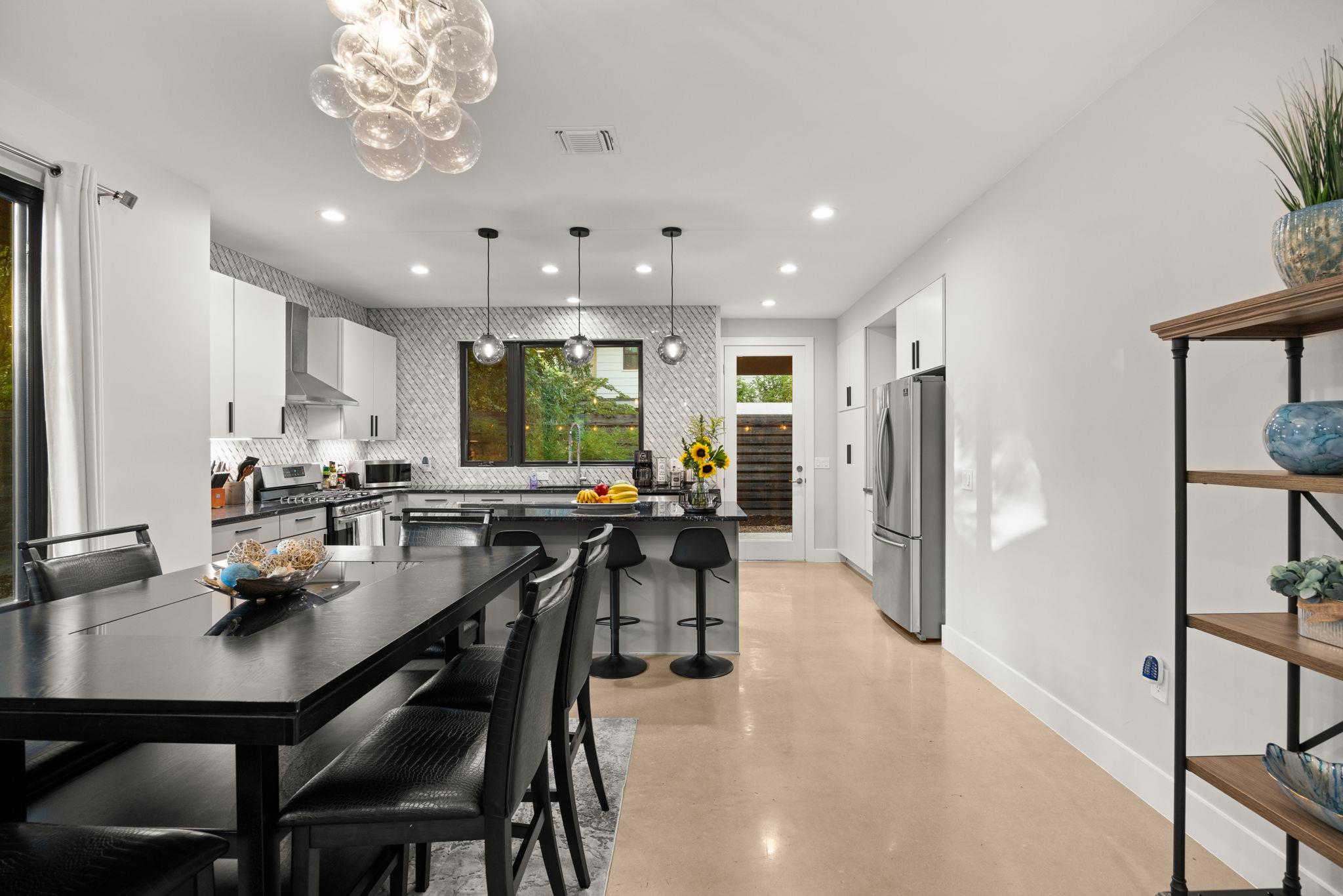 3610 Thompson St # 1, Austin, TX 78702