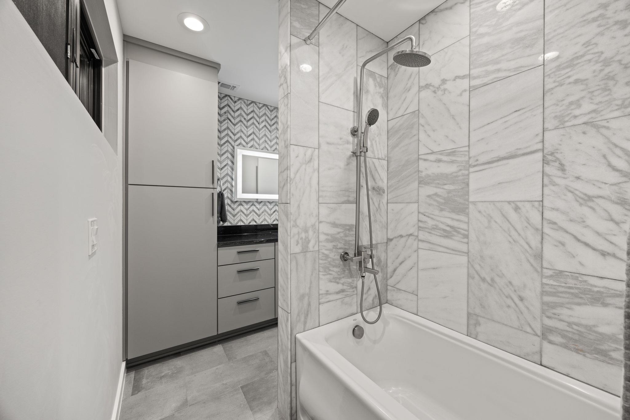 3610 Thompson St # 1, Austin, TX 78702