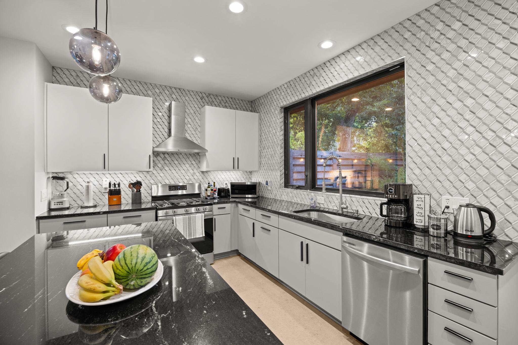 3610 Thompson St # 1, Austin, TX 78702