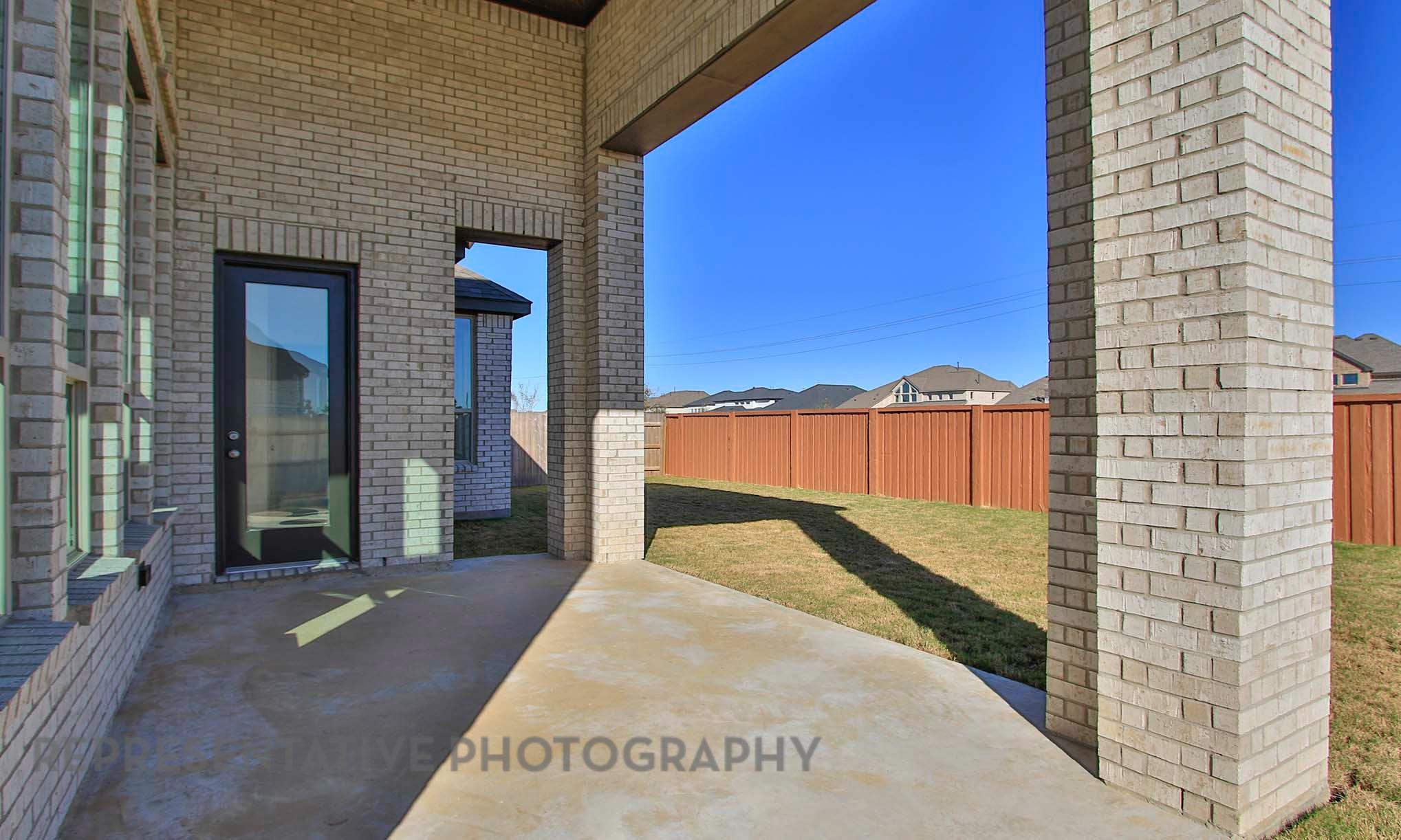 108 Ribera Dr, Liberty Hill, TX 78642