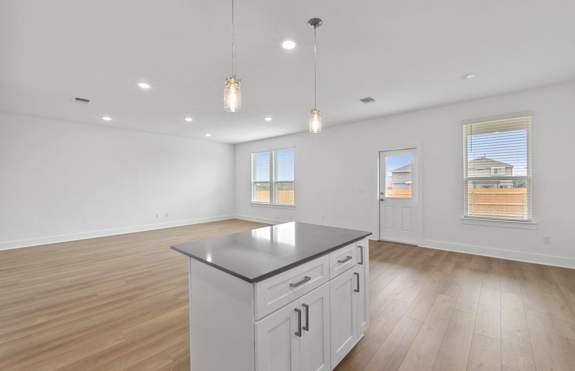 526 Tailwind Dr, Kyle, TX 78640