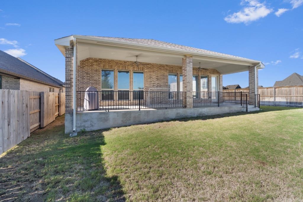 547 Jefferson Dr, Kyle, TX 78640