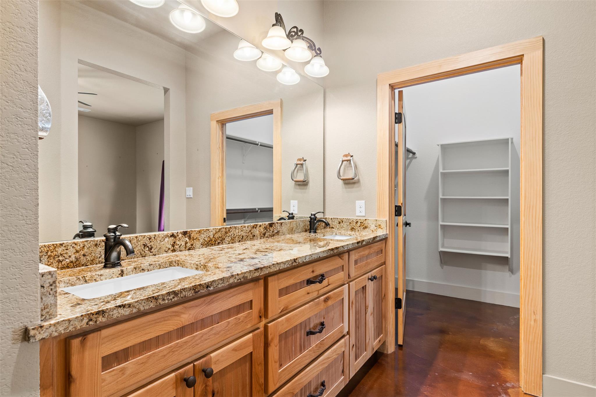 427 S Cedar Mountain Dr, Marble Falls, TX 78654