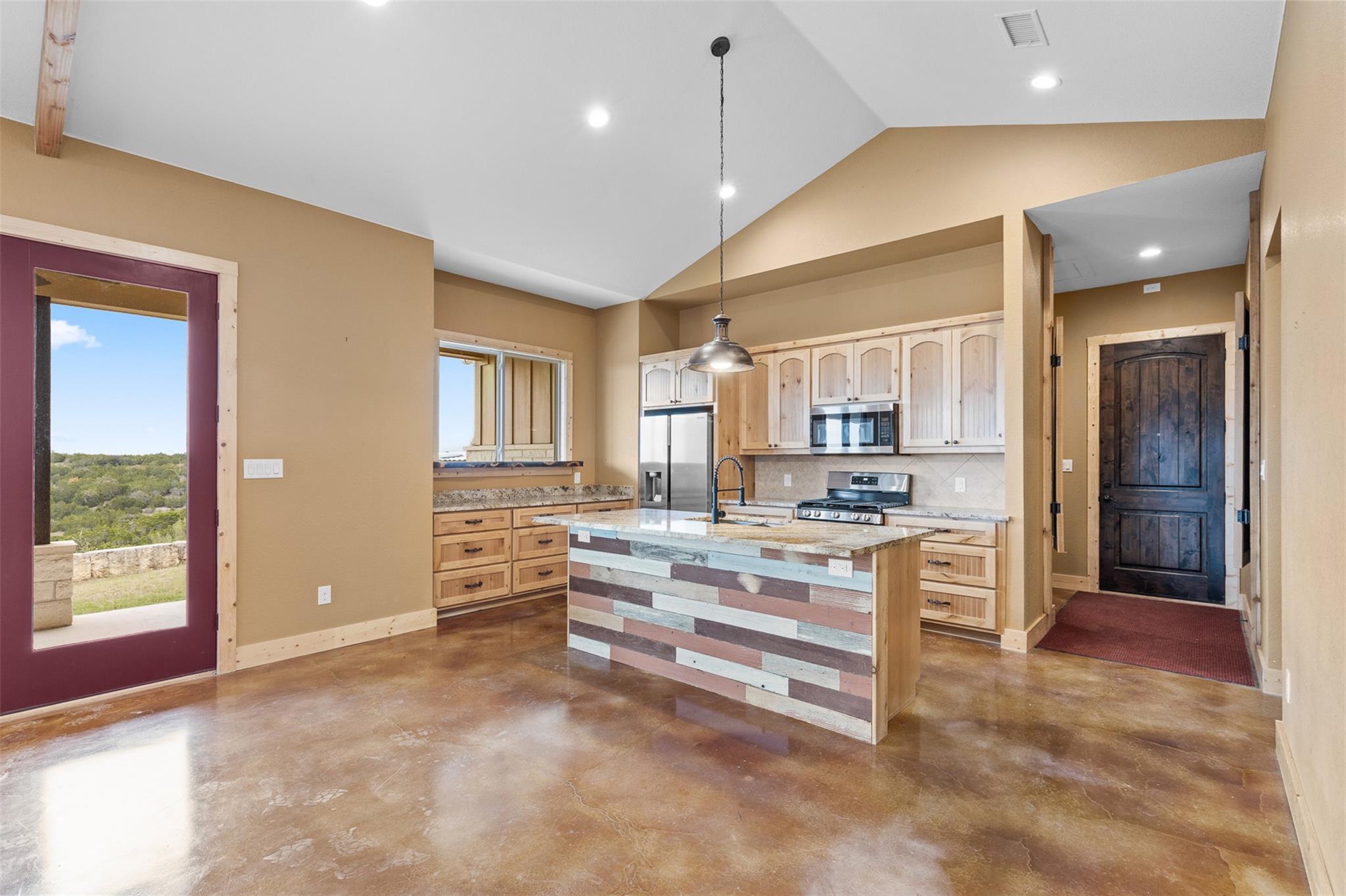 427 S Cedar Mountain Dr, Marble Falls, TX 78654