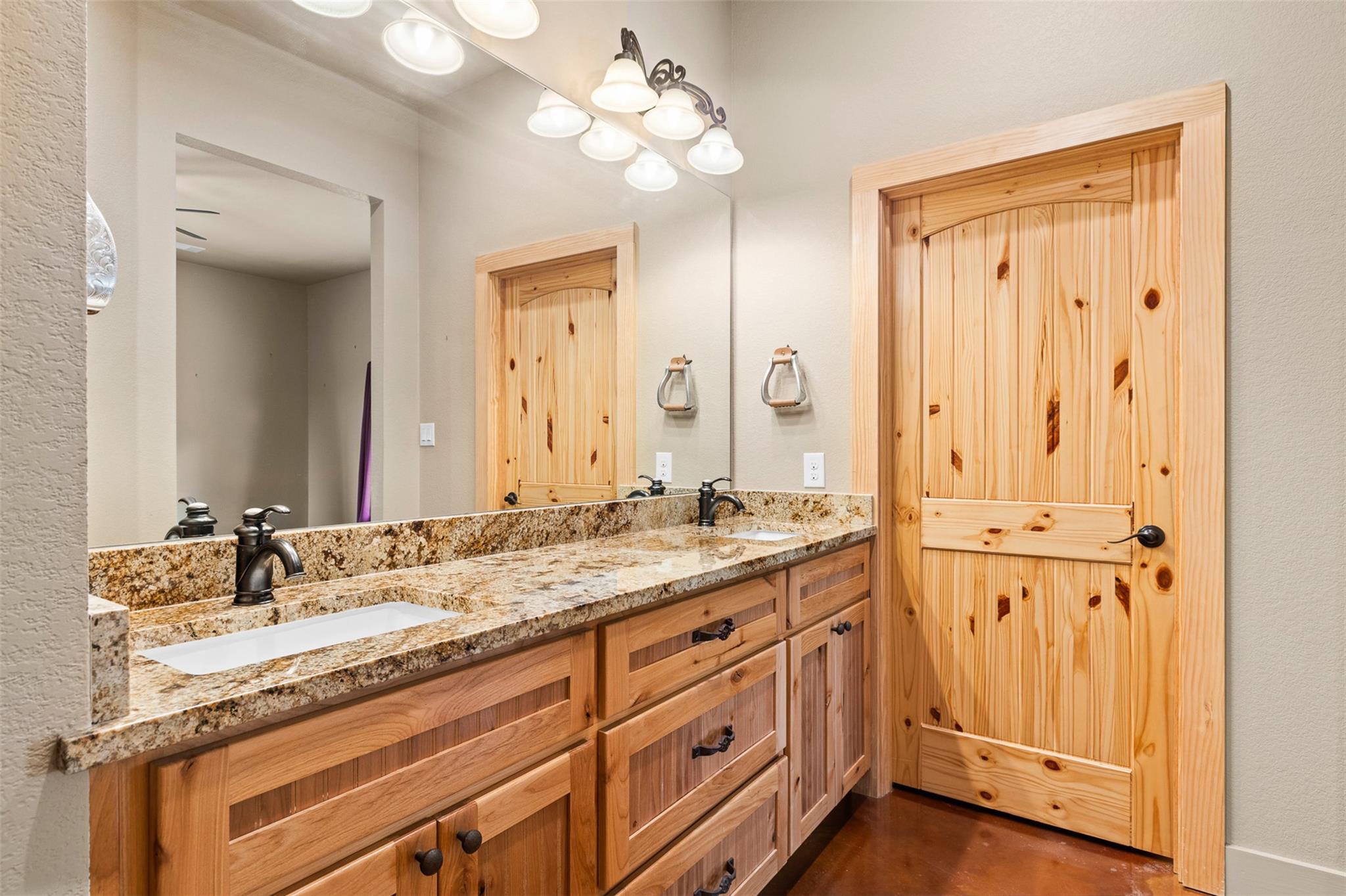 427 S Cedar Mountain Dr, Marble Falls, TX 78654