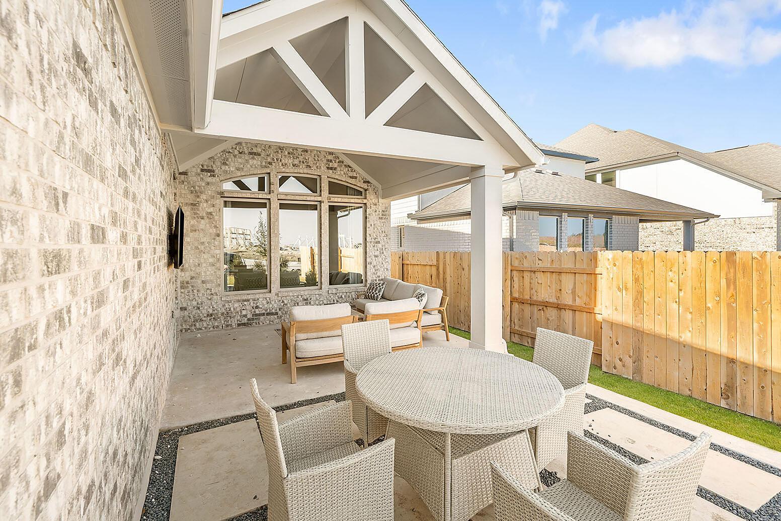 425 Brandywine Rd, Hutto, TX 78634