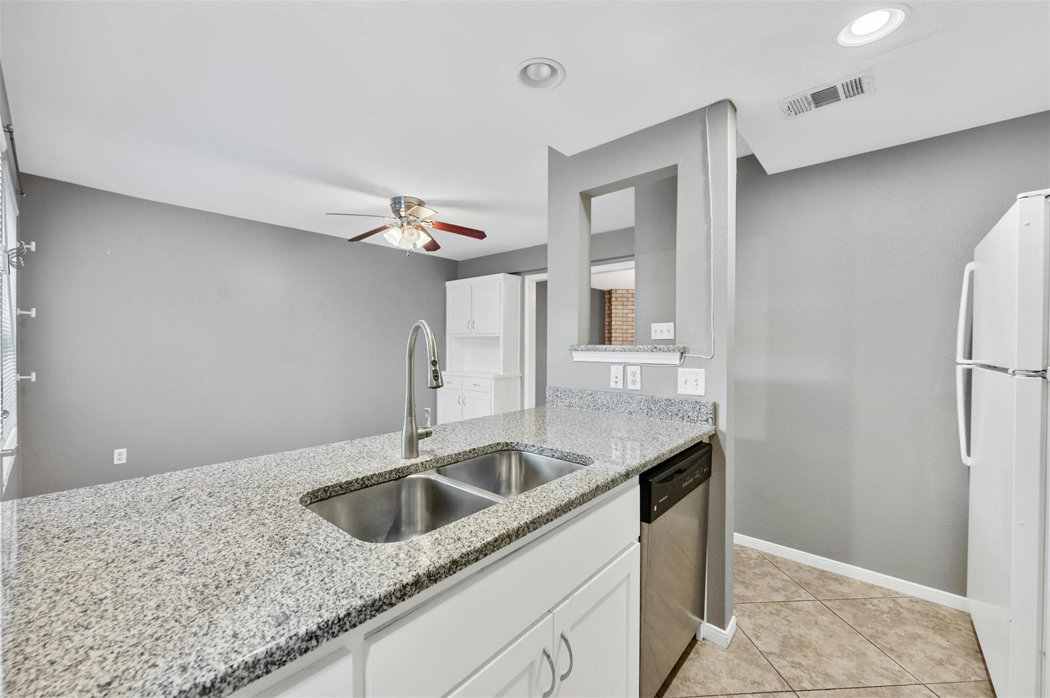 1904 Goodrich Ave # 4, Austin, TX 78704