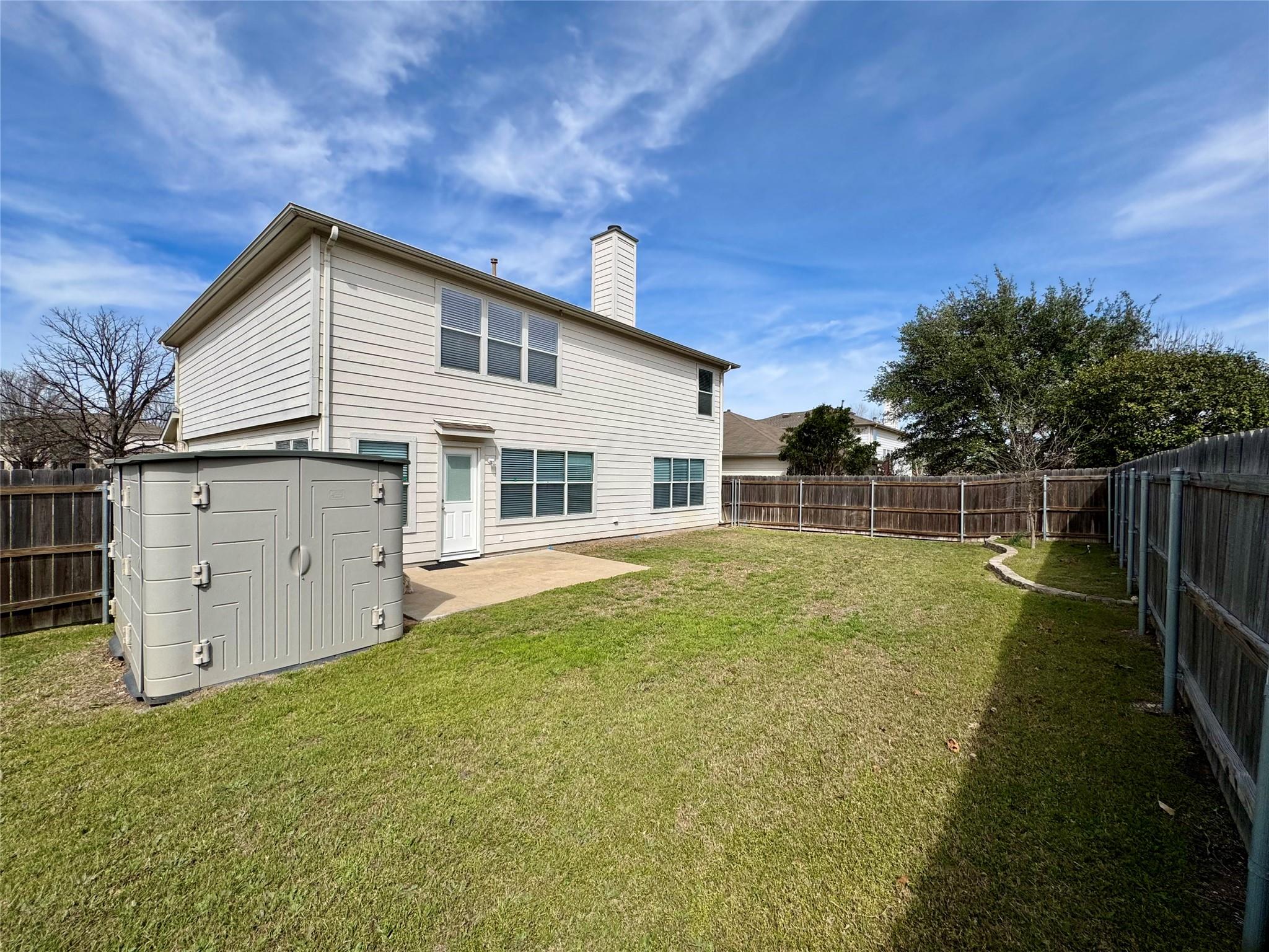 215 Spruce Dr, Kyle, TX 78640