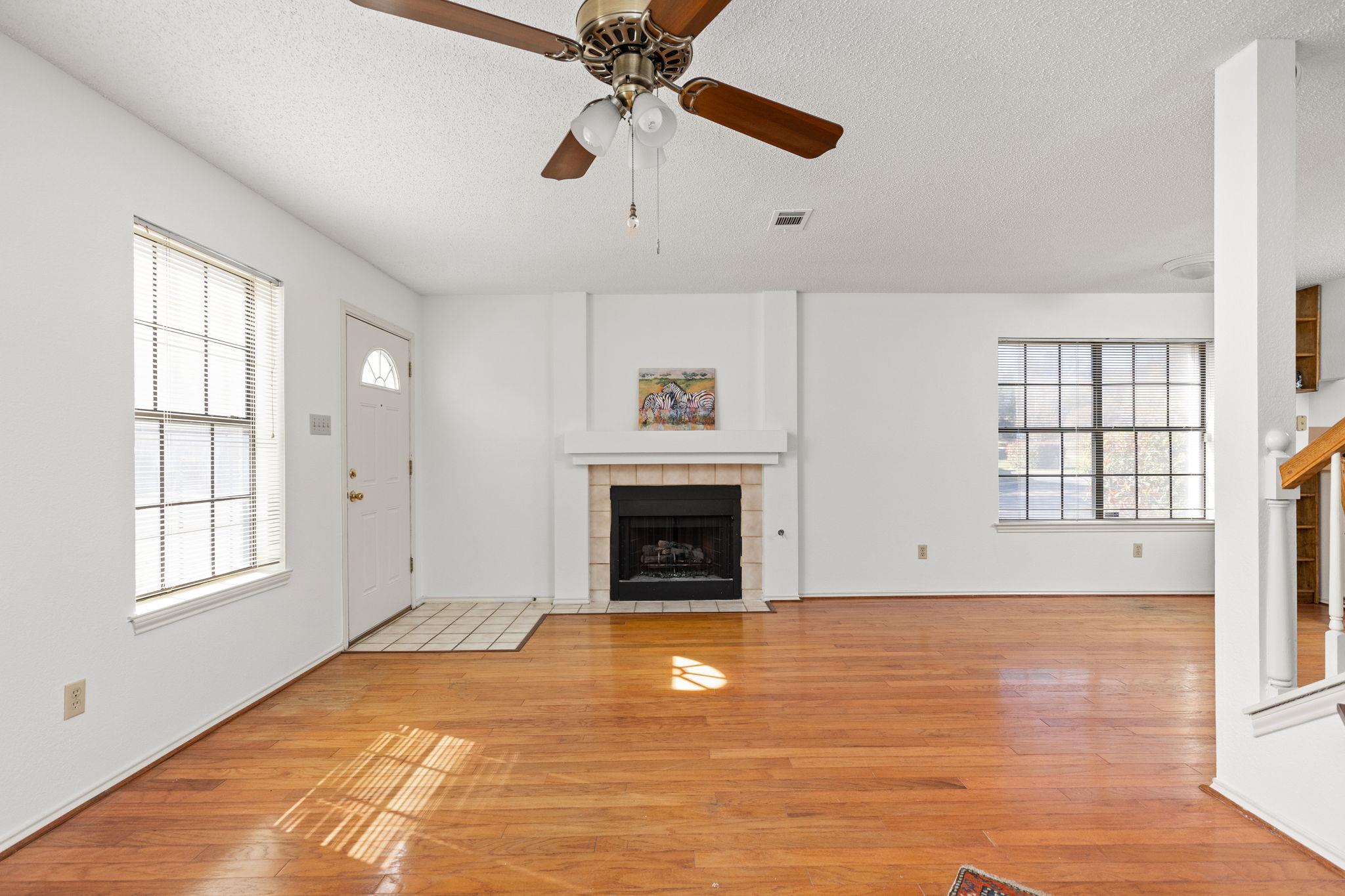 12325 Los Indios Trl # 12, Austin, TX 78729