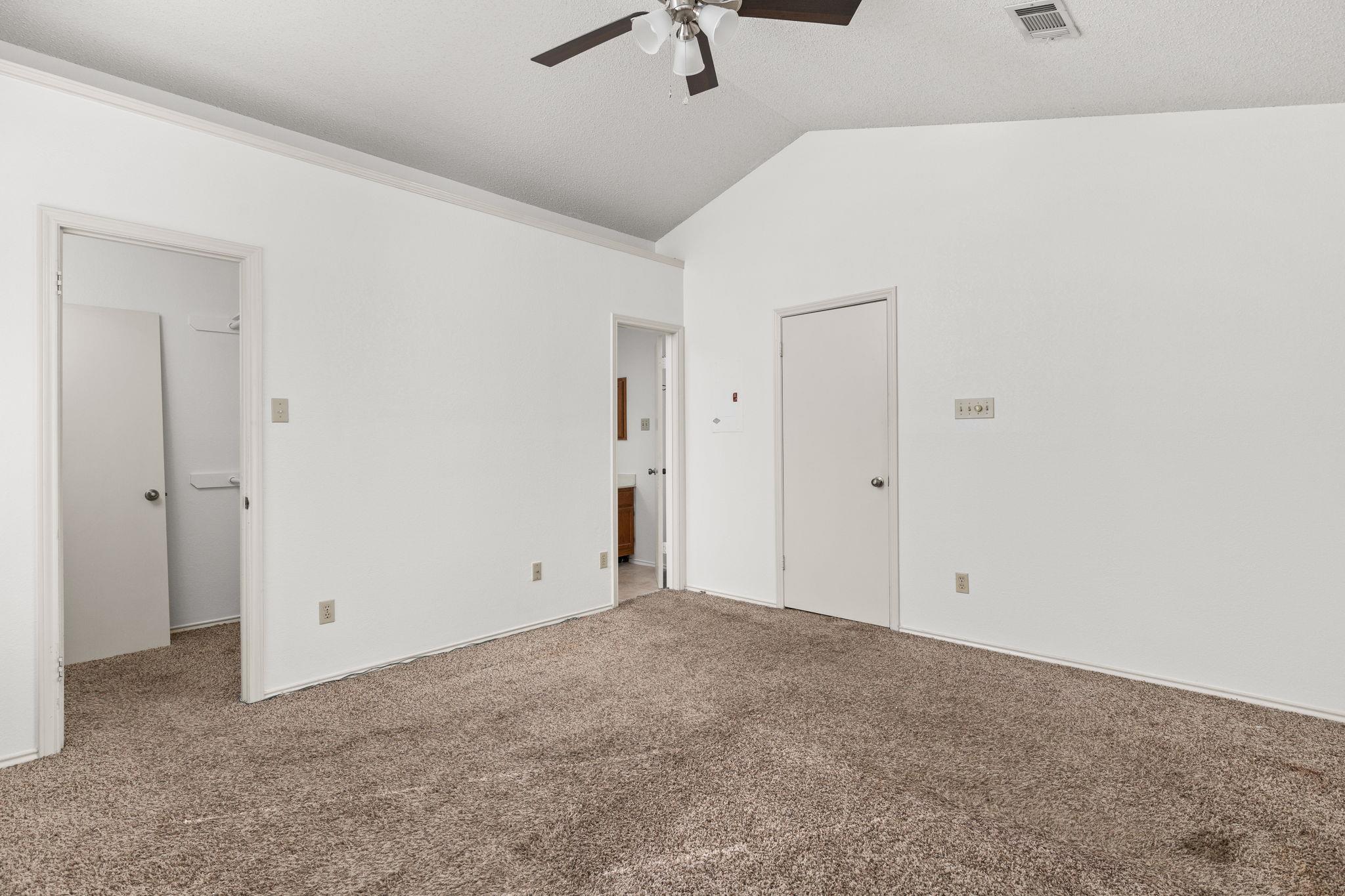 12325 Los Indios Trl # 12, Austin, TX 78729