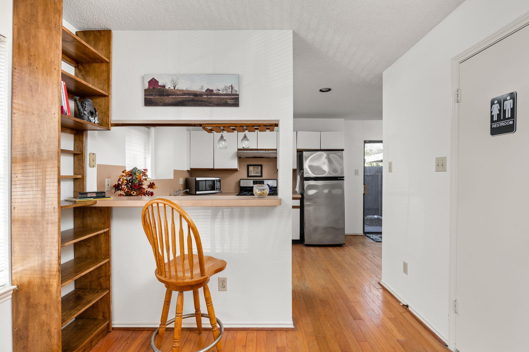 12325 Los Indios Trl # 12, Austin, TX 78729