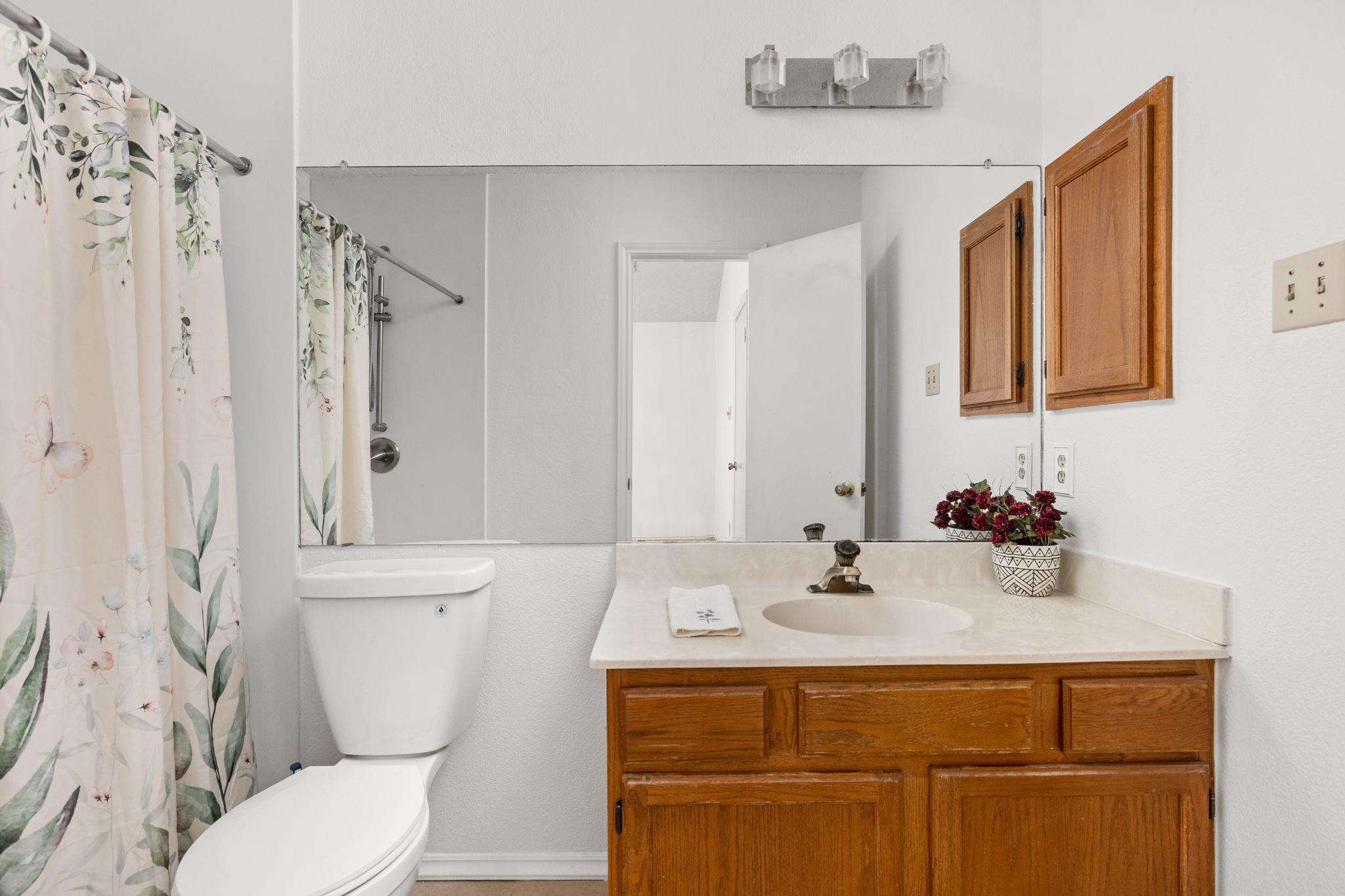 12325 Los Indios Trl # 12, Austin, TX 78729