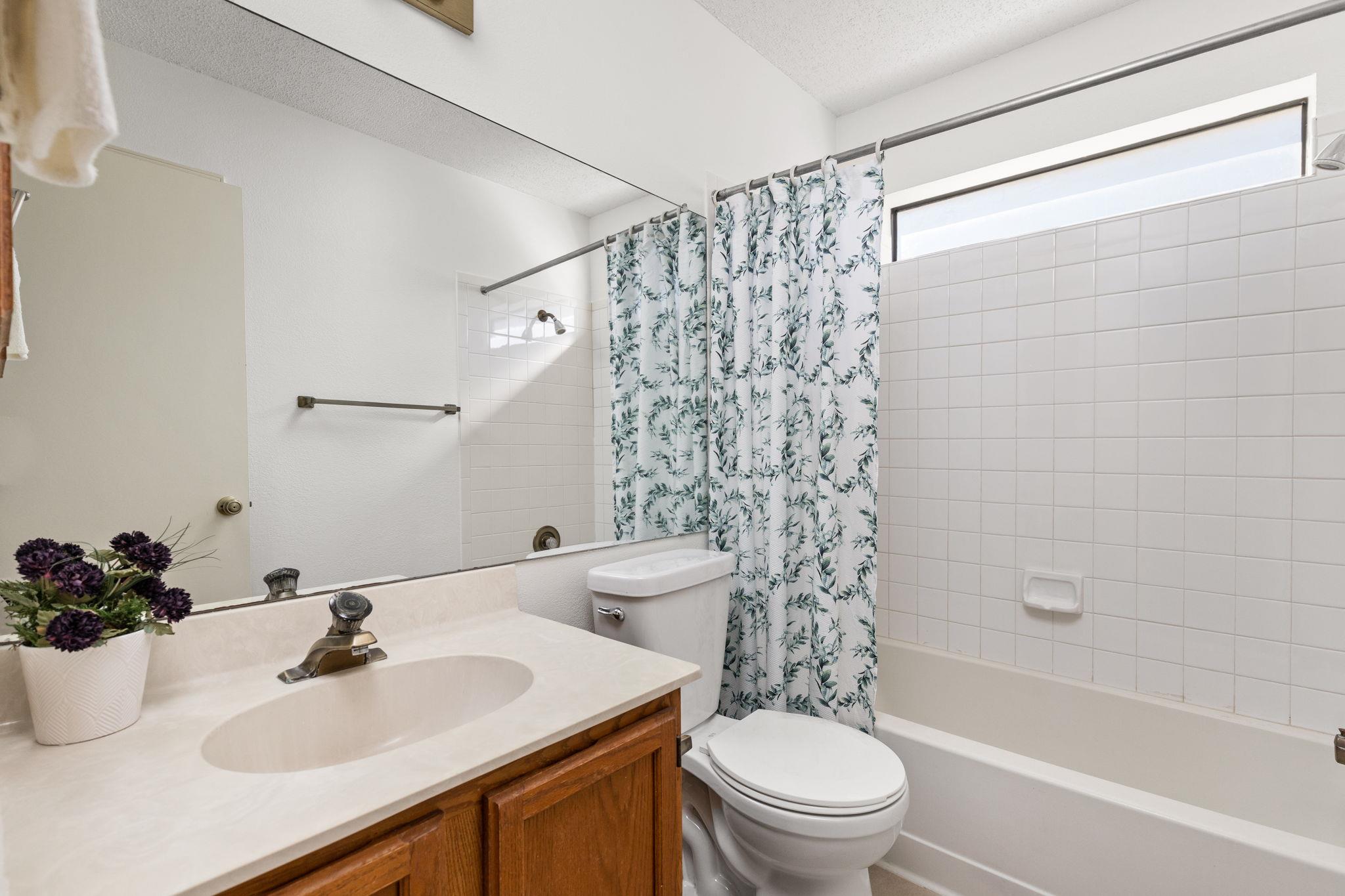 12325 Los Indios Trl # 12, Austin, TX 78729