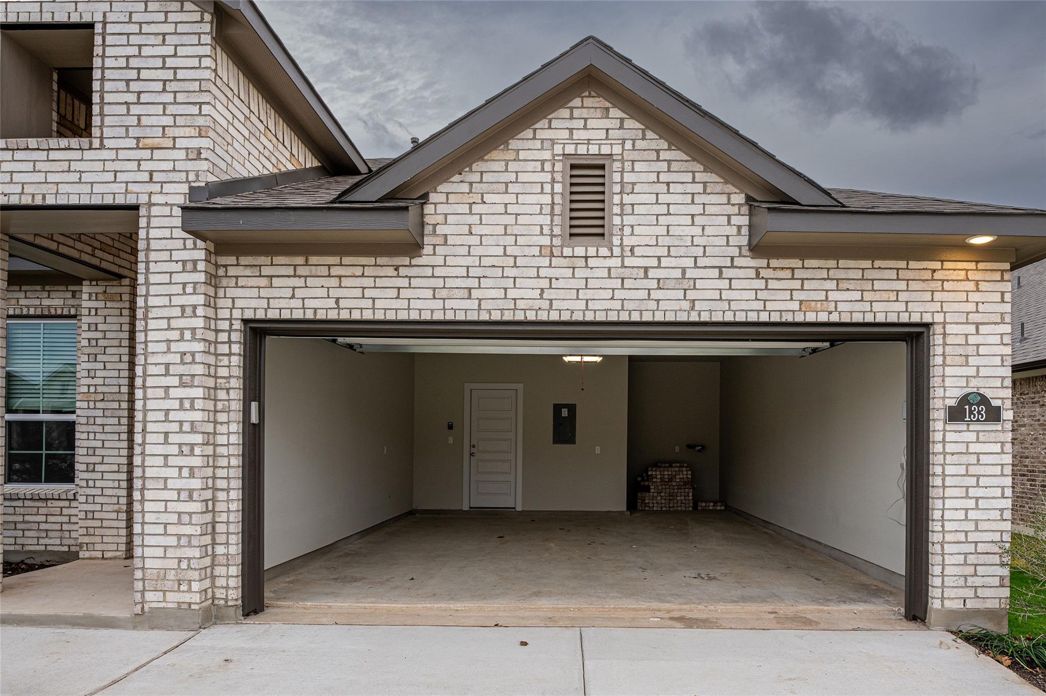 133 High Plains Dr, Georgetown, TX 78628