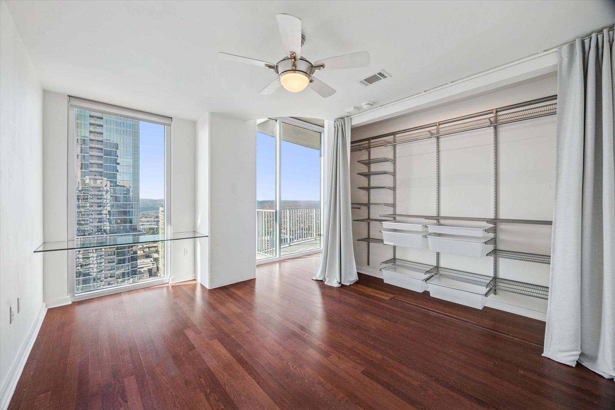 360 Nueces St # 4008, Austin, TX 78701