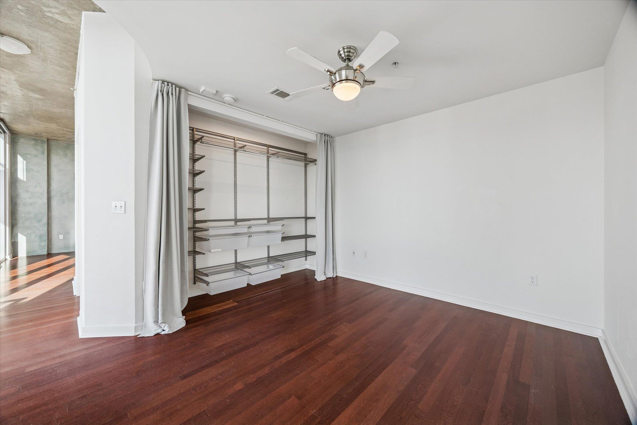 360 Nueces St # 4008, Austin, TX 78701