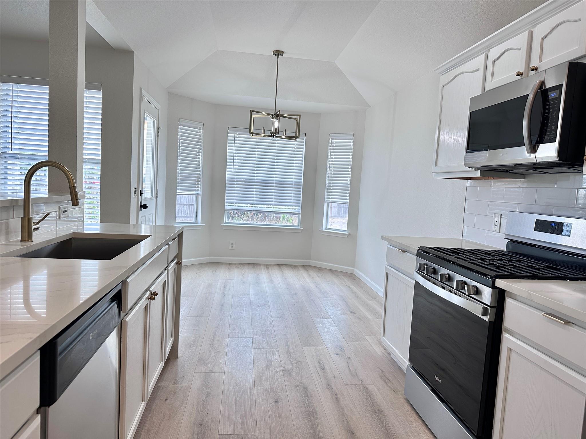 360 Atlantis, Kyle, TX 78640