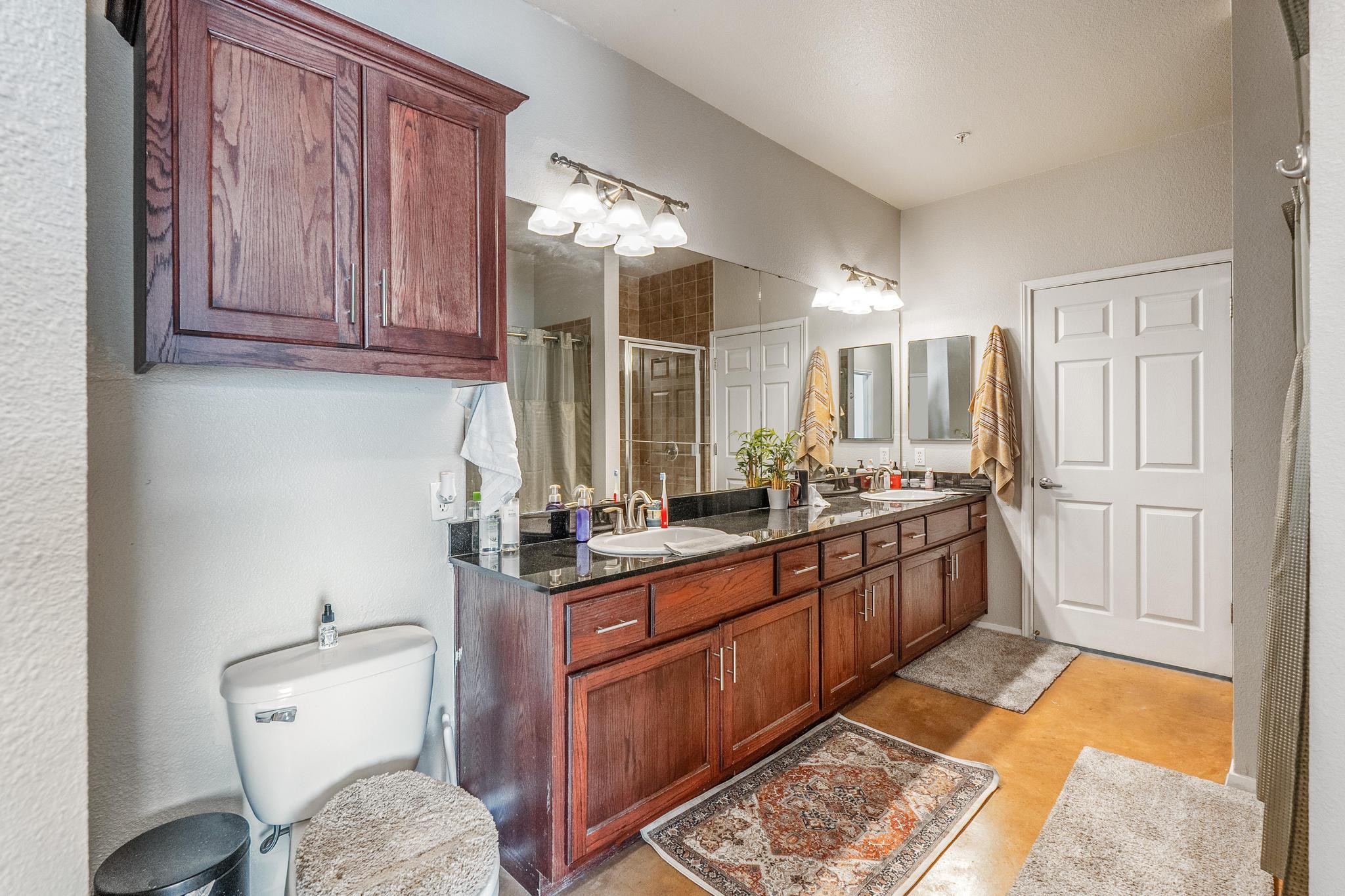 910 W 25th St # 406, Austin, TX 78705