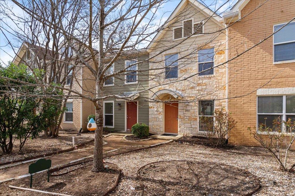 1101 Grove Blvd # 203, Austin, TX 78741