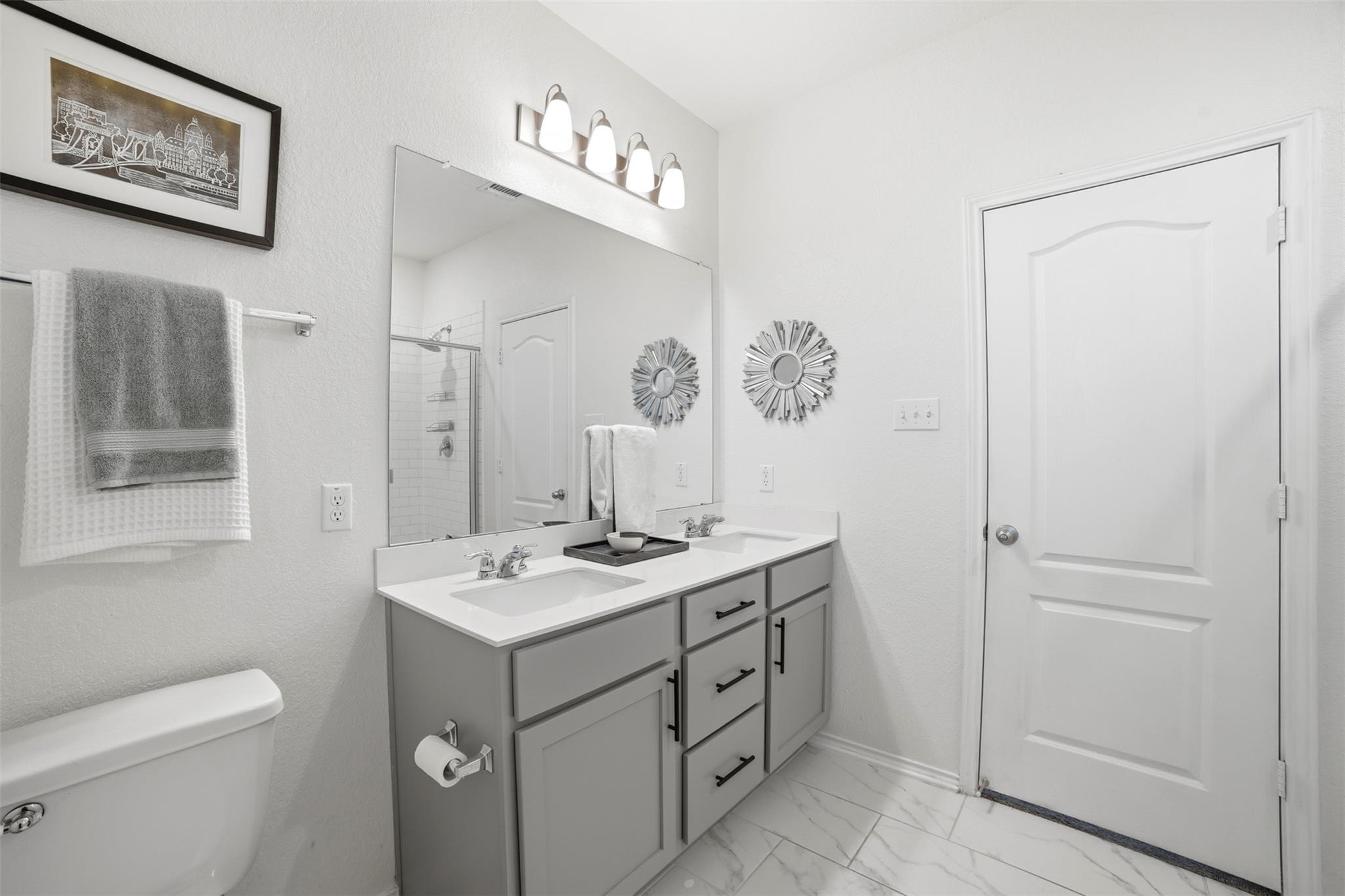 517 Lady Swiss Ln, Hutto, TX 78634