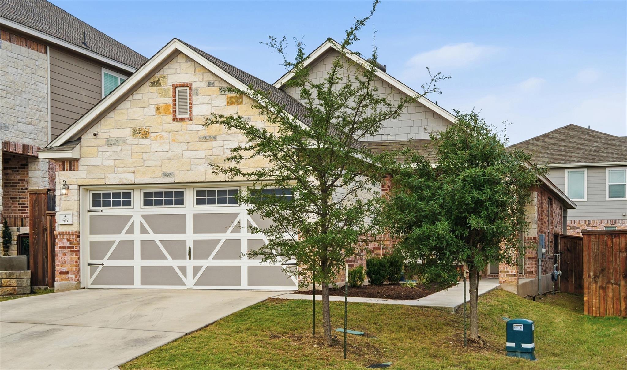 517 Lady Swiss Ln, Hutto, TX 78634