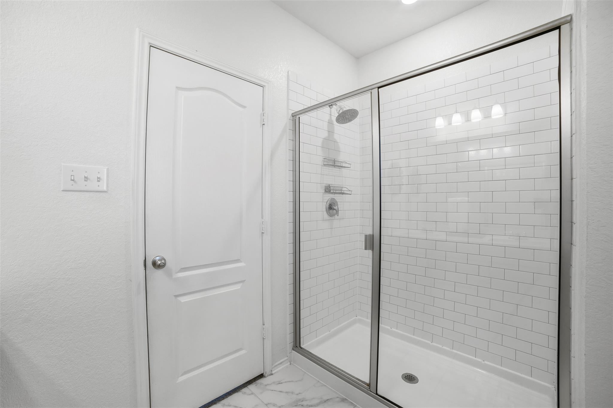 517 Lady Swiss Ln, Hutto, TX 78634