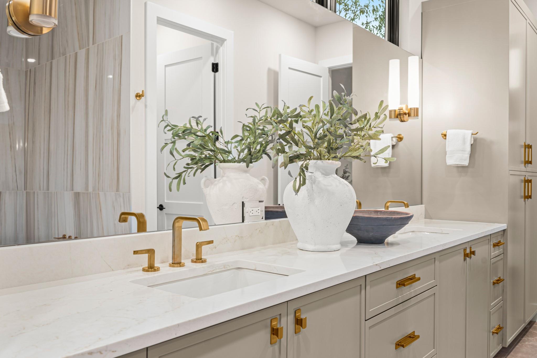 1503 Alguno Rd, Austin, TX 78757