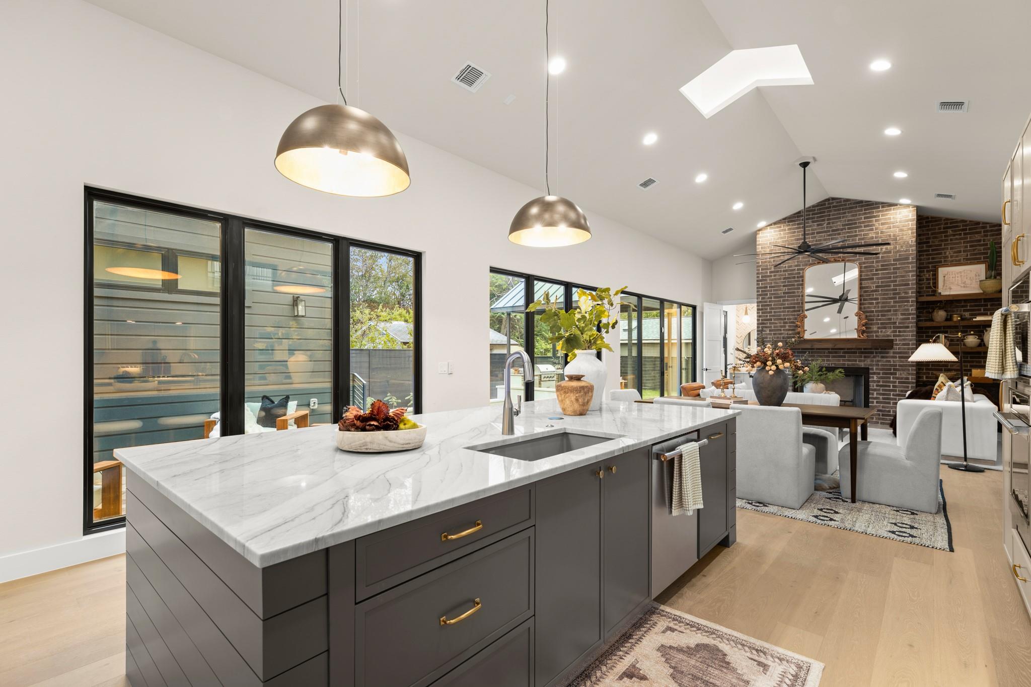 1503 Alguno Rd, Austin, TX 78757