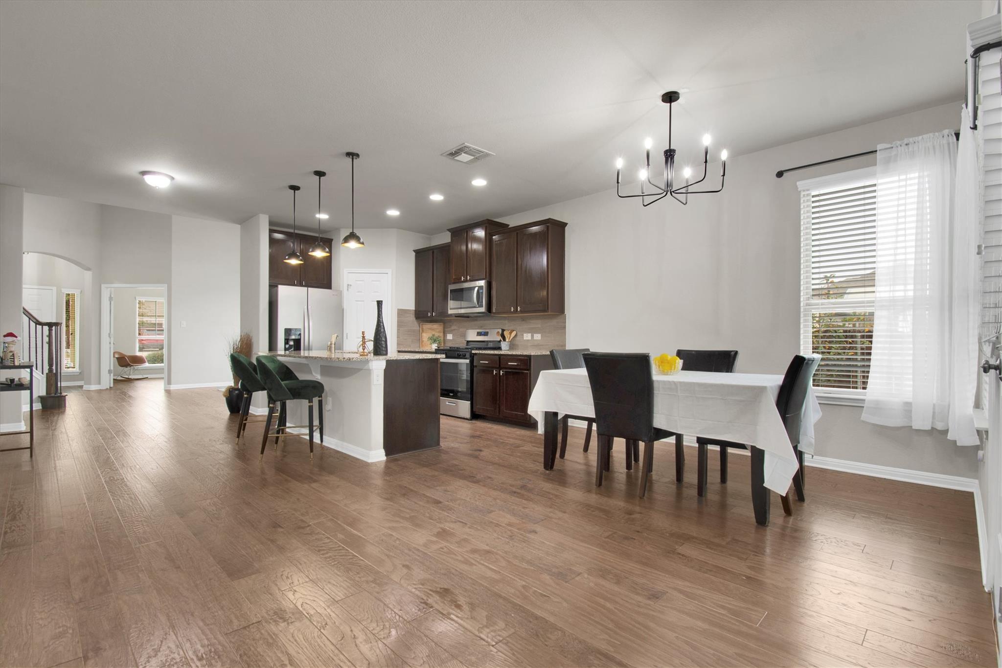 13601 Larrys Ln, Austin, TX 78652