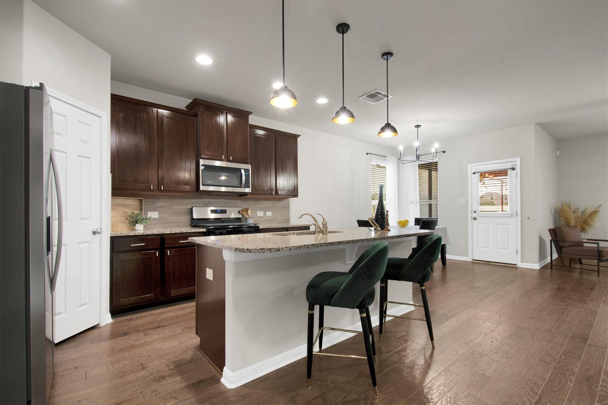 13601 Larrys Ln, Austin, TX 78652