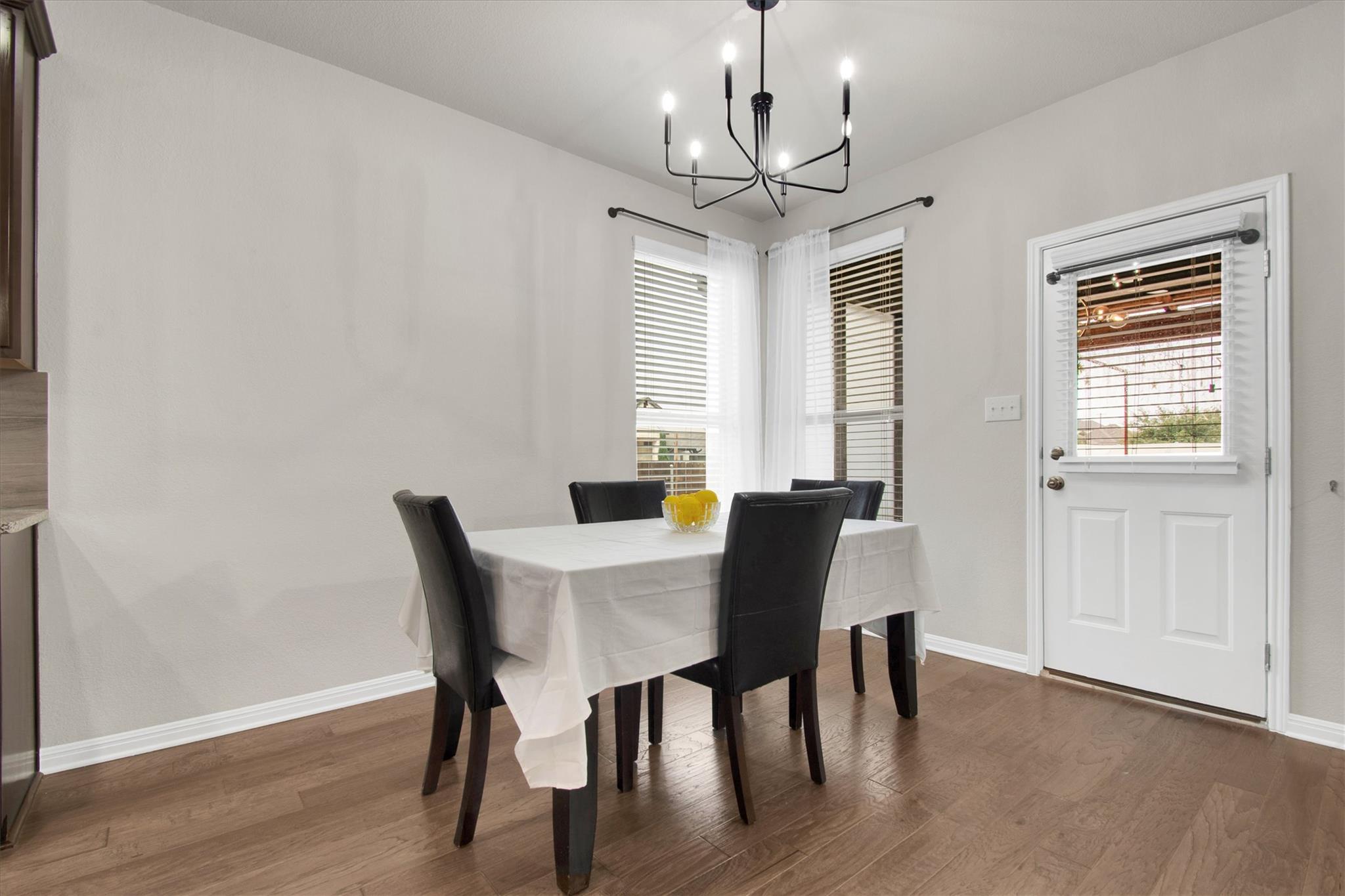 13601 Larrys Ln, Austin, TX 78652