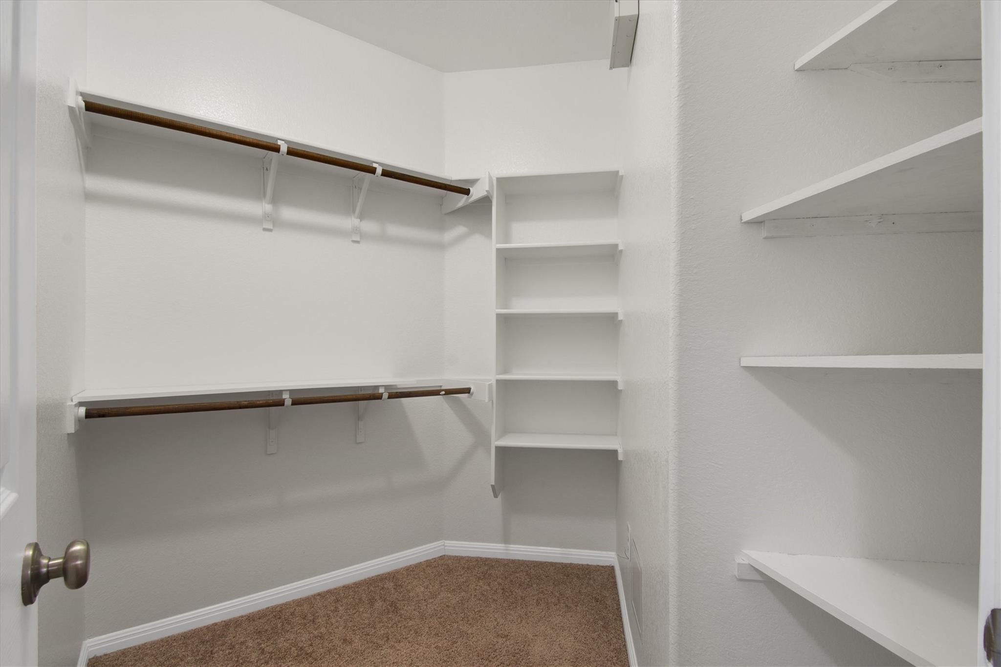 13601 Larrys Ln, Austin, TX 78652