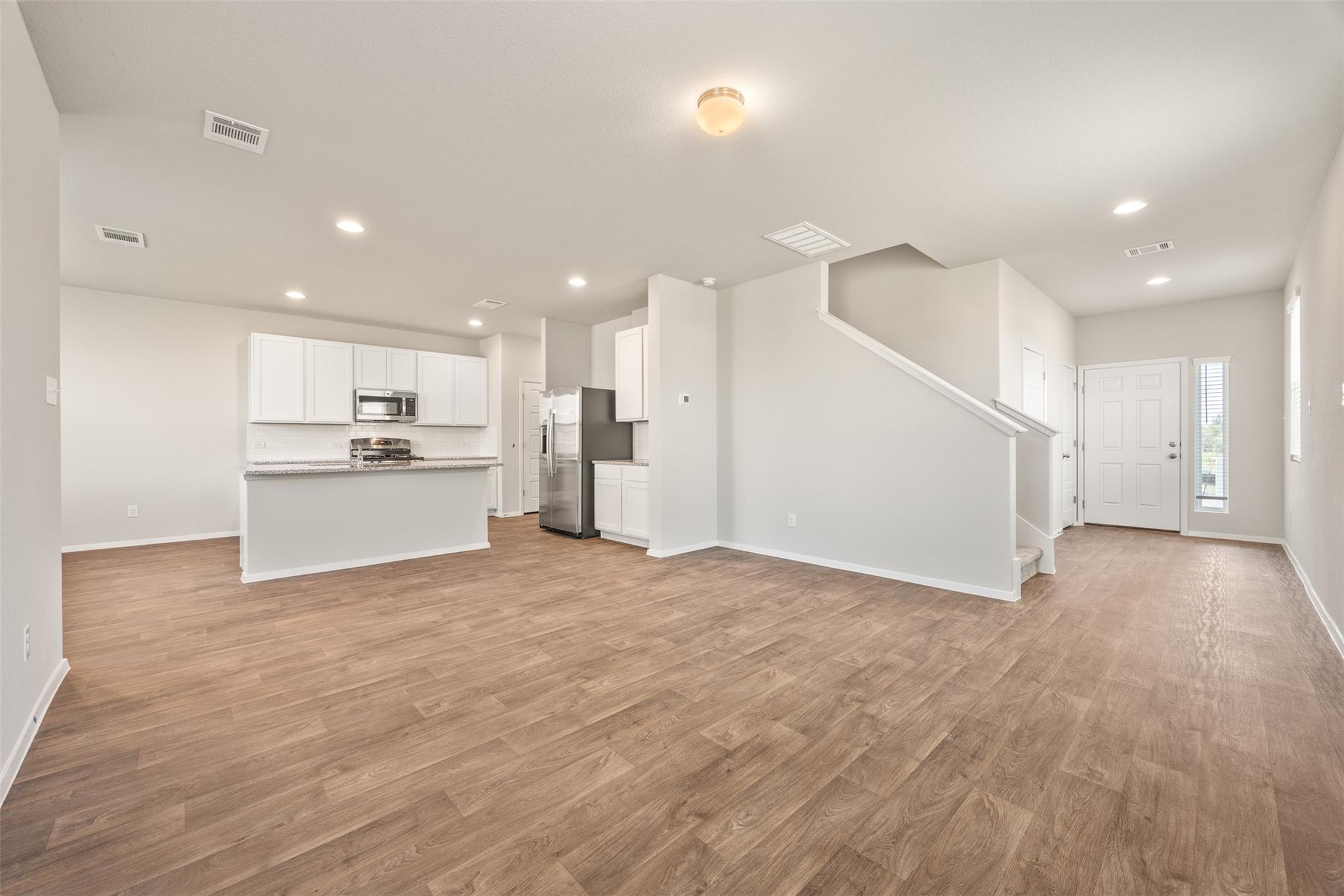 158 Linnet Ln, Kyle, TX 78656