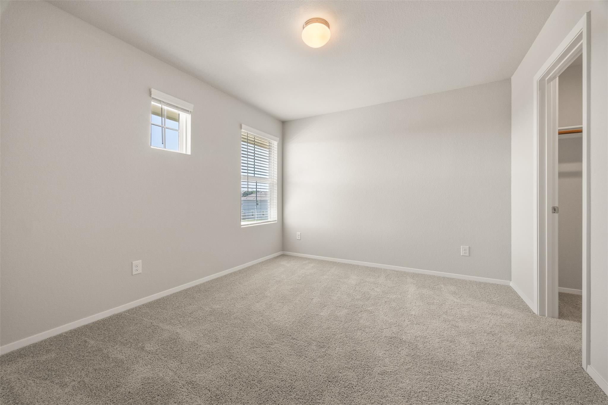 158 Linnet Ln, Kyle, TX 78656