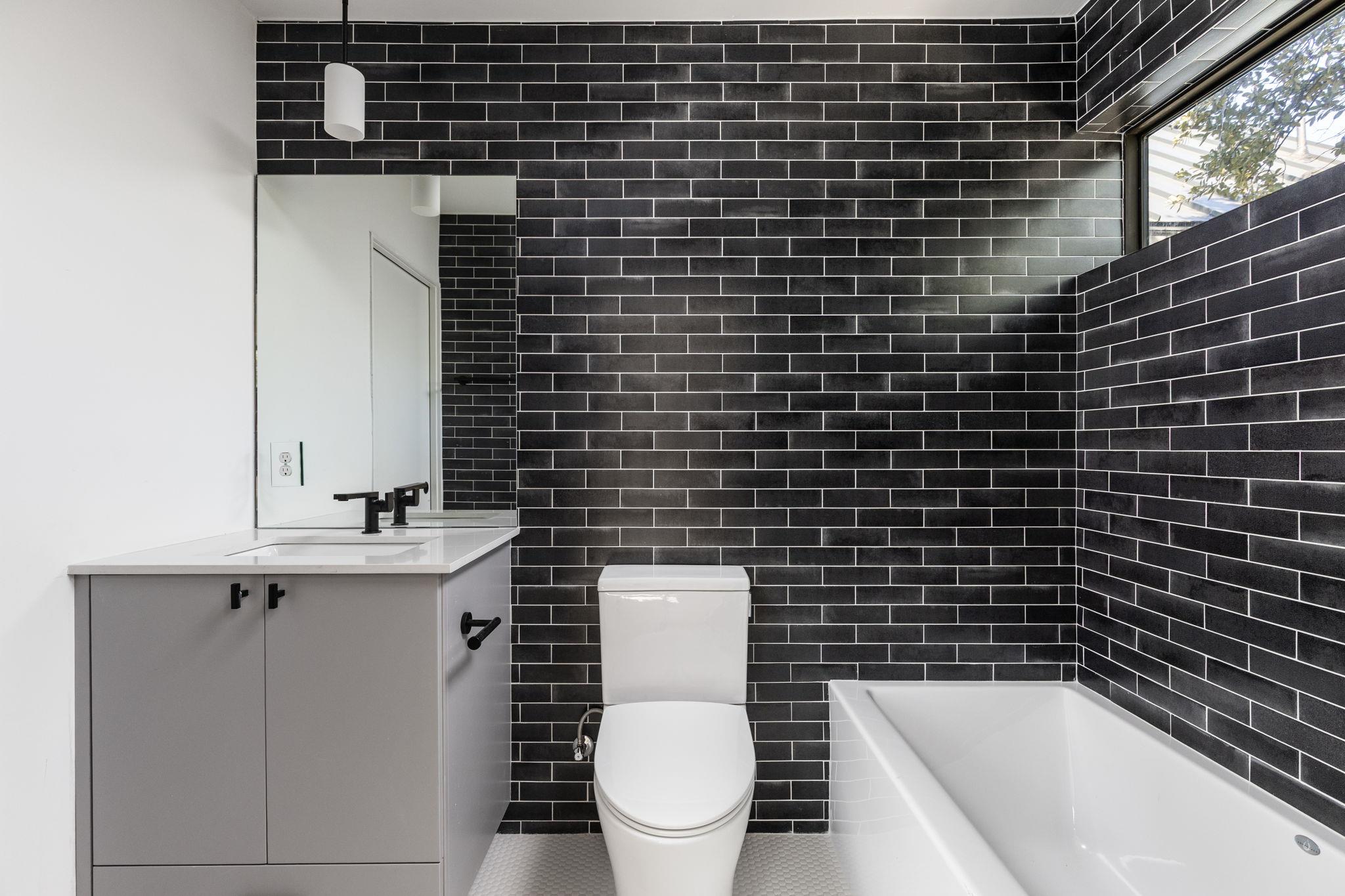 1603 Chelsea Ln # 1, Austin, TX 78704